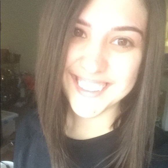 Meet your Posher, Elizabeth - Picture 1 of 1